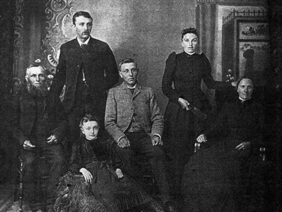 JQ Scans\Adam Q Family.BMP